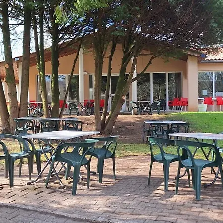 Le Petit Bois 46 Feriehus *