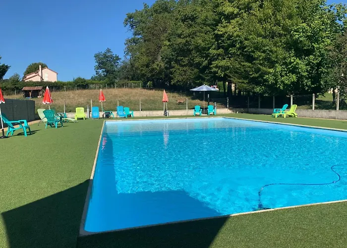 Le Petit Bois 46 Hébergement de vacances