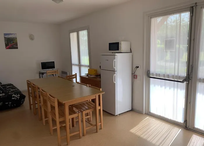 Le Petit Bois 46 Hébergement de vacances Leyme